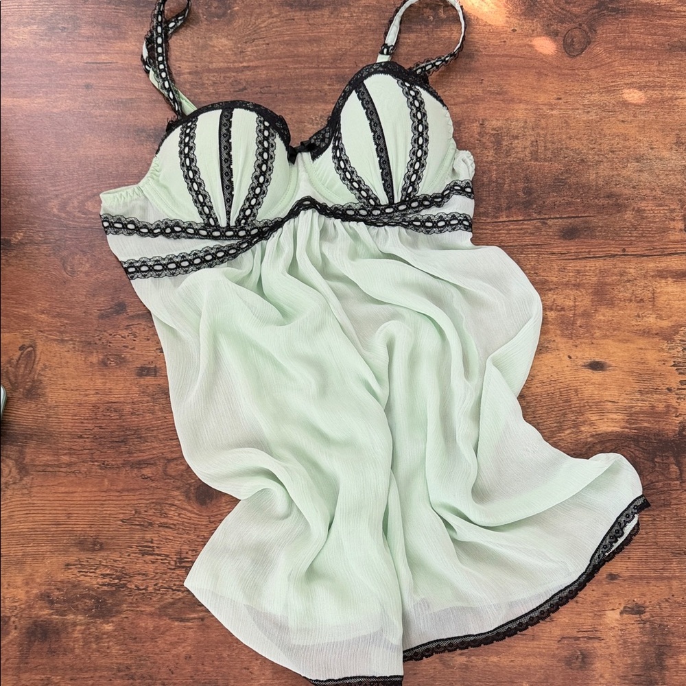 Ambrielle Mint and Black Lace Chemise